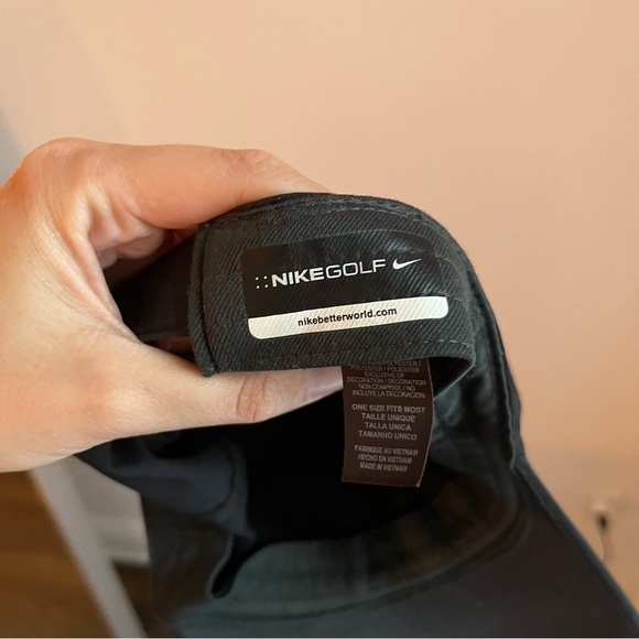 Nike Performance Golf Hat in Black - Picture 4 of 4